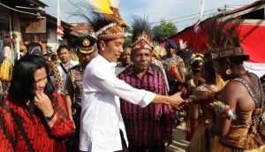 Jokowi dan papua KKB Papua Dinilai Bisa Berhenti Dengan Pendekatan Pemerintah Sendiri
