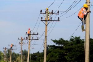 Pln Listrik Mulai Hari Ini, PLN Turunkan Tarif Listrik Sampai Akhir Desember