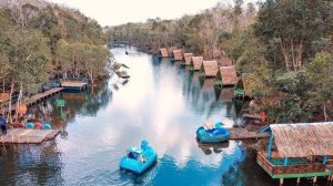 danau suji Wisata Danau Shuji Jadi Tren Saat Pandemi Corona