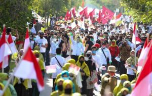 kerumunan massa