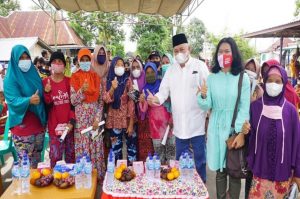 alex noerdin resmikan lampu jalan